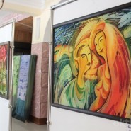 Выставка произведений в технике горячего батика - Виталия Шаповалова. фотографии