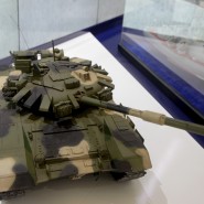 Выставка макетов «В мире боевой техники» фотографии