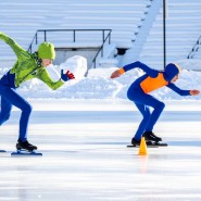Соревнования среди конькобежцев «Лёд надежды нашей» 2023 фотографии