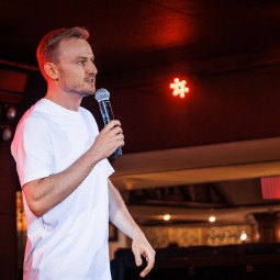 Концерт Жени Синякова 2026