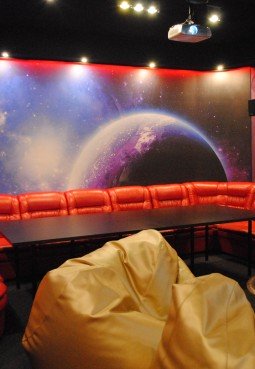 Кино-кафе «Lounge 3D cinema»