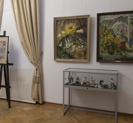 Выставка «Полёт шмеля»