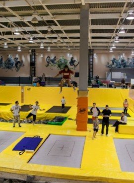 Батутный центр «FLY PARK»
